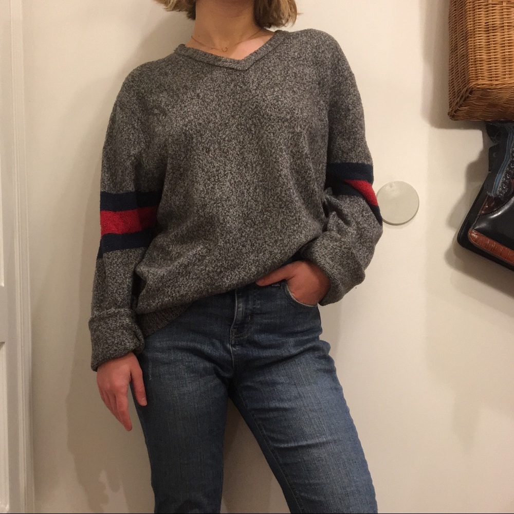 Oversized grey v neck sweater